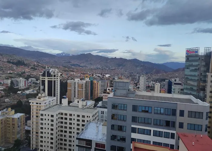 Departamento Centrico, Pasos A Embajada Americana, Multicine